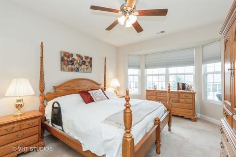 841 Butterfly Field Dr, Elgin, IL 60124 photo 13
