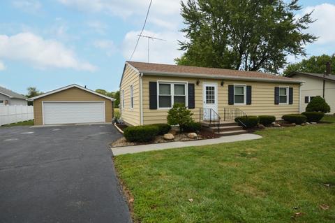 2760 Cemetery Blvd, Morris, IL 60450 photo 1