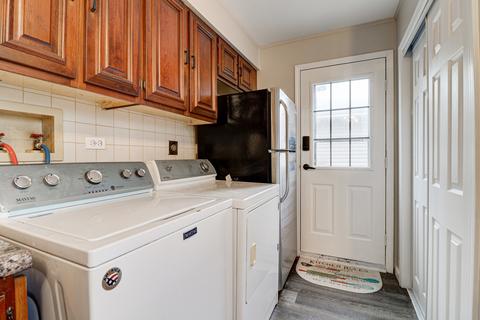 601 Bridget Pl, Wheeling, IL 60090 photo 9
