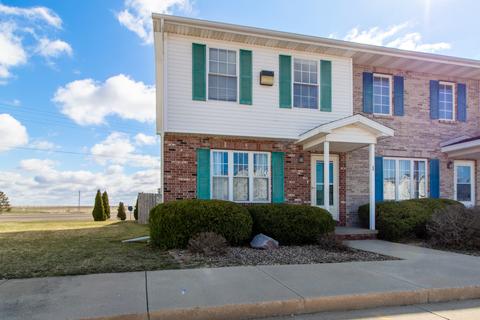 2 Andy Ct #1, Bloomington, IL 61704 photo 1