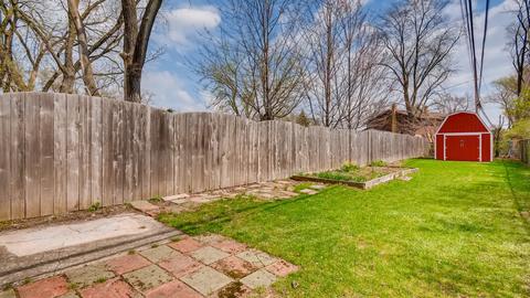 585 Marshall Dr, Des Plaines, IL 60016 photo 27