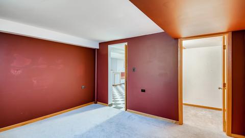 585 Marshall Dr, Des Plaines, IL 60016 photo 20