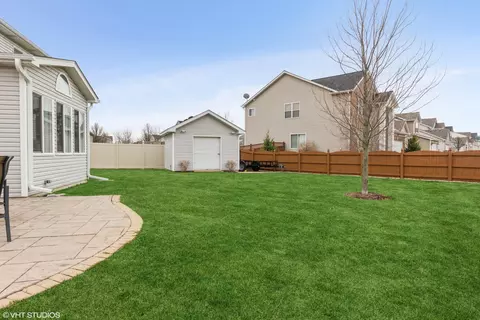 2513 Red Oak Dr, Plainfield, IL 60586 photo 10