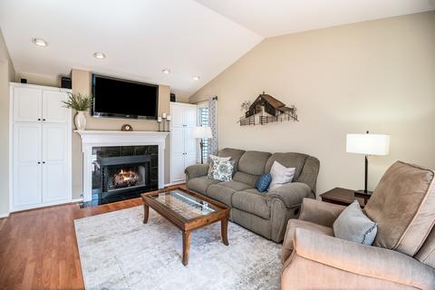 1392 Iris Ave, Carol Stream, IL 60188 photo 23