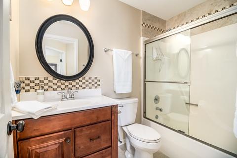 1392 Iris Ave, Carol Stream, IL 60188 photo 32