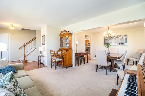 1392 Iris Ave, Carol Stream, IL 60188 photo 14