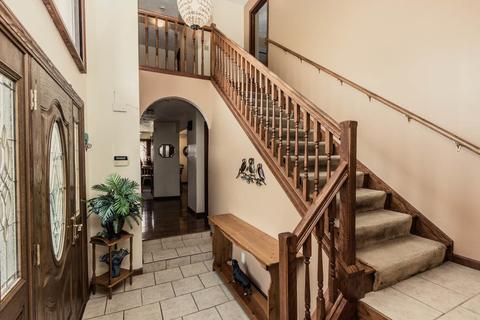 100 Colchester Dr, Normal, IL 61761 photo 10