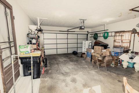 100 Colchester Dr, Normal, IL 61761 photo 33