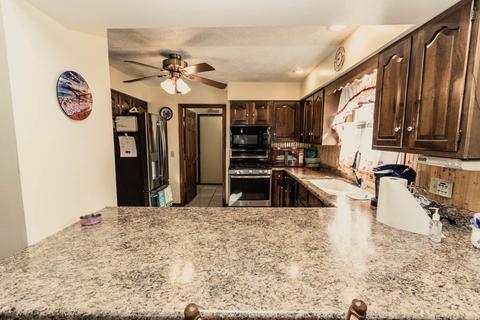100 Colchester Dr, Normal, IL 61761 photo 17