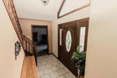 100 Colchester Dr, Normal, IL 61761 photo 9