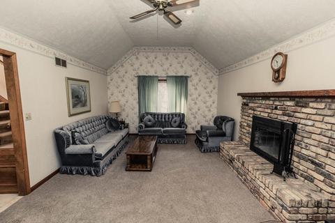 100 Colchester Dr, Normal, IL 61761 photo 13