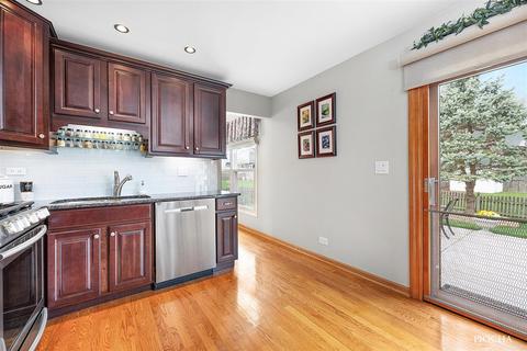 1976 Bristol Ct, Naperville, IL 60565 photo 8