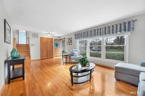 1976 Bristol Ct, Naperville, IL 60565 photo 5