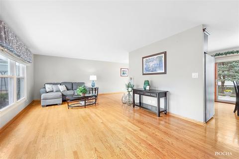 1976 Bristol Ct, Naperville, IL 60565 photo 3