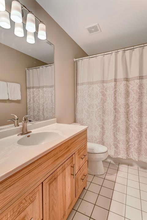 220 Hill Rd, Willowbrook, IL 60527 photo 25