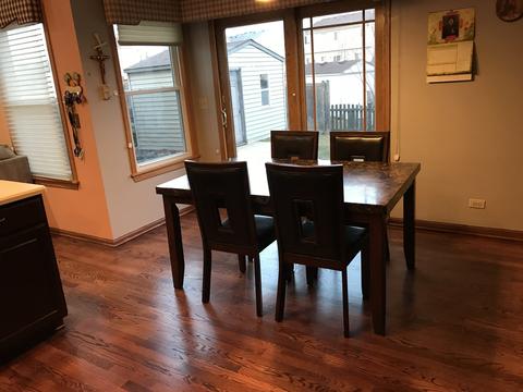 235 Cedarfield Dr, Bartlett, IL 60103 photo 9