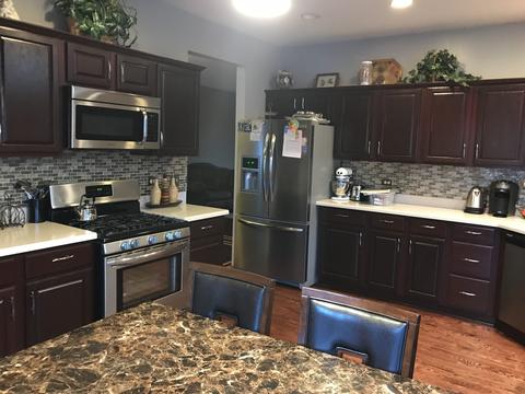 235 Cedarfield Dr, Bartlett, IL 60103 photo 4