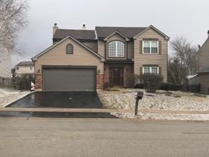 235 Cedarfield Dr, Bartlett, IL 60103 photo 1