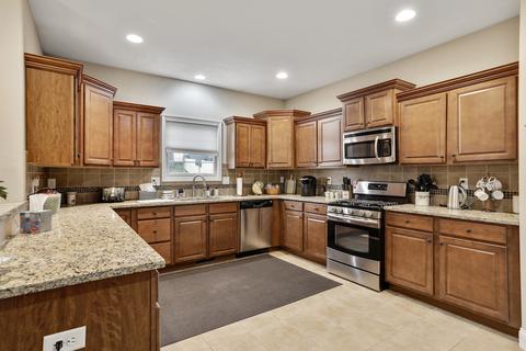 5009 Longfield Rd, Bloomington, IL 61705 photo 8