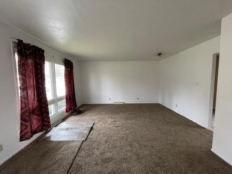 1473 Winter Dr, Freeport, IL 61032 photo 4