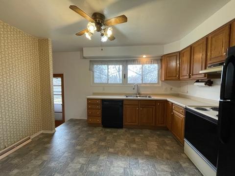 1473 Winter Dr, Freeport, IL 61032 photo 10