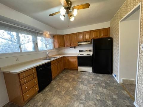 1473 Winter Dr, Freeport, IL 61032 photo 11