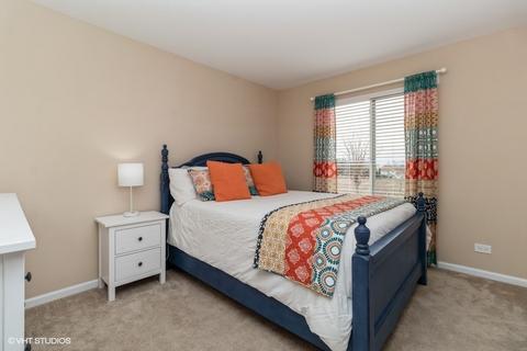 25203 Pavilion Pl, Plainfield, IL 60585 photo 13