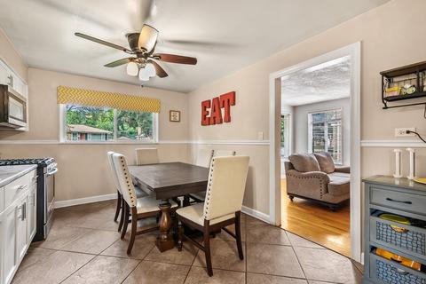 1537 S Spencer Ave, Berkeley, IL 60163 photo 3