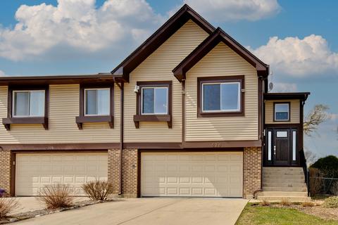 526 Commanche Trl, Wheeling, IL 60090 photo 1