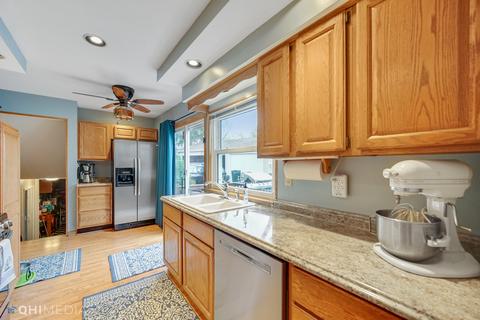 152 Springleaf Dr, Bolingbrook, IL 60440 photo 10