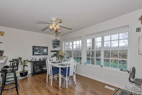 8008 Honeysuckle Ct, Fox Lake, IL 60020 photo 9