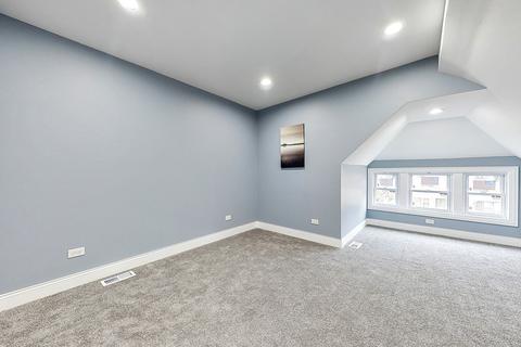 7704 S Champlain Ave, Chicago, IL 60619 photo 24
