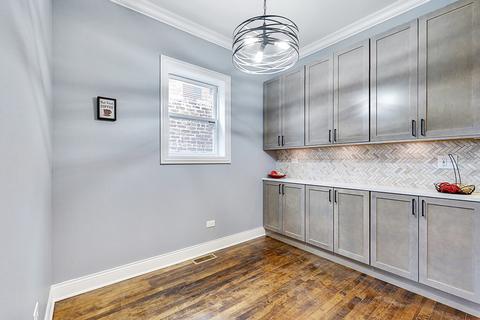 7704 S Champlain Ave, Chicago, IL 60619 photo 10