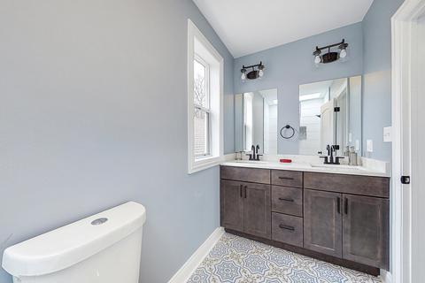 7704 S Champlain Ave, Chicago, IL 60619 photo 21