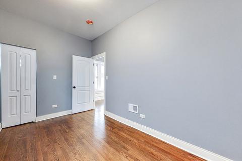 7704 S Champlain Ave, Chicago, IL 60619 photo 16
