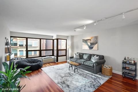 30 E Huron St #1701, Chicago, IL 60611 photo 5