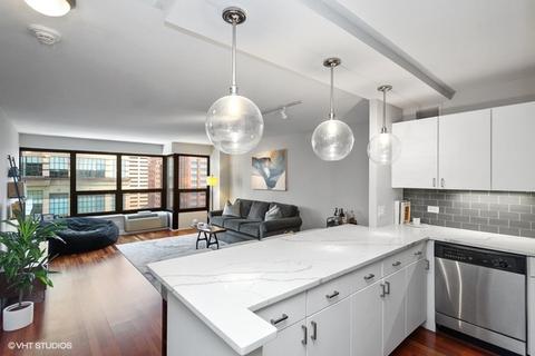 30 E Huron St #1701, Chicago, IL 60611 photo 4