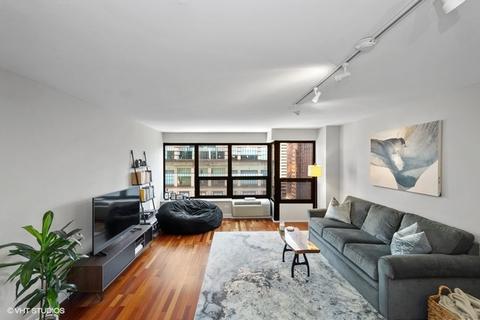 30 E Huron St #1701, Chicago, IL 60611 photo 7