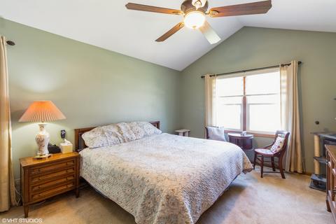 1030 Willoby Ln, Elgin, IL 60120 photo 16