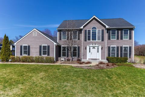 711 Fairway View Dr, Algonquin, IL 60102 photo 1