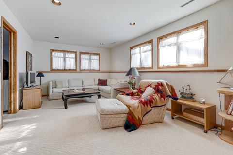 1317 Hillside Ln, Mchenry, IL 60051 photo 14