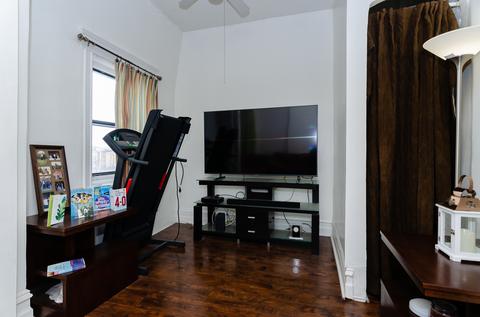 4723 S Champlain Ave, Chicago, IL 60615 photo 3