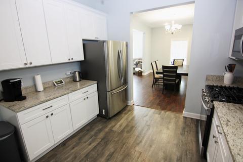 539 Ashland Ave, Elgin, IL 60123 photo 14