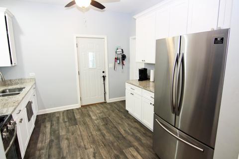 539 Ashland Ave, Elgin, IL 60123 photo 13