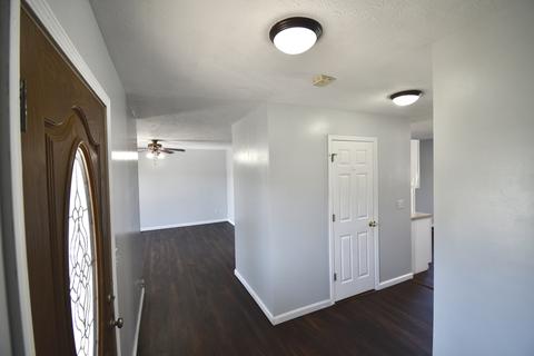 1106 Bull St, Normal, IL 61761 photo 2