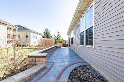 3874 Kingsmill Dr, Elgin, IL 60124 photo 34