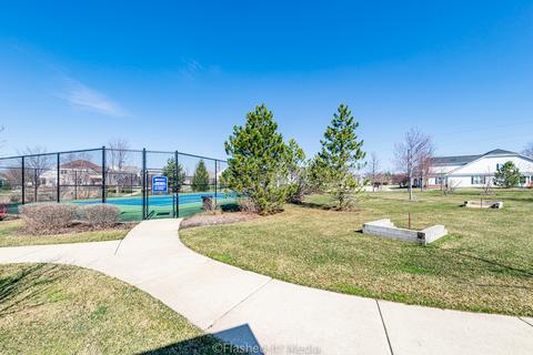 3874 Kingsmill Dr, Elgin, IL 60124 photo 42