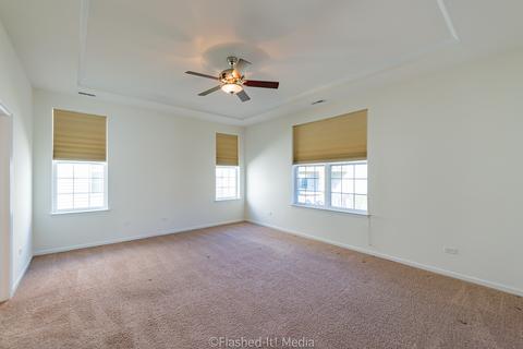 3874 Kingsmill Dr, Elgin, IL 60124 photo 18