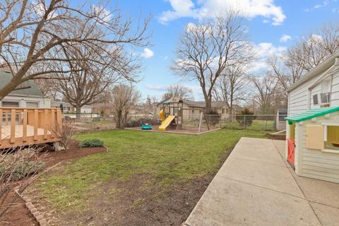 419 N Commonwealth Ave, Elgin, IL 60123 photo 29