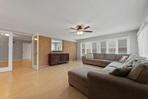 419 N Commonwealth Ave, Elgin, IL 60123 photo 13